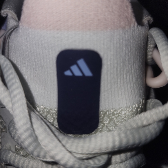 Adidas shoes - Picture 6 of 7